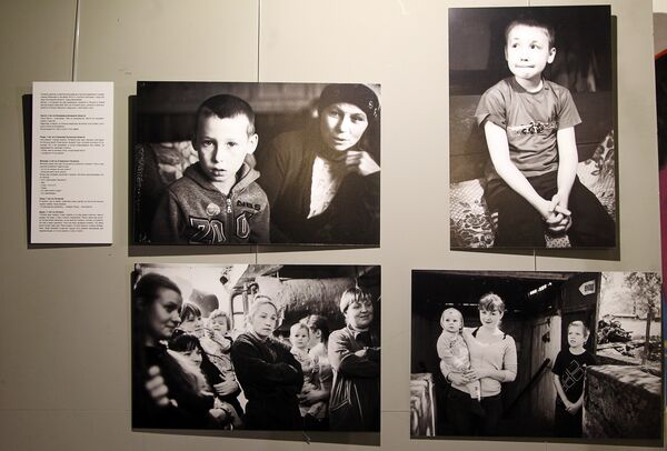 Выставка Дети Донбасса в Риге - Sputnik Латвия