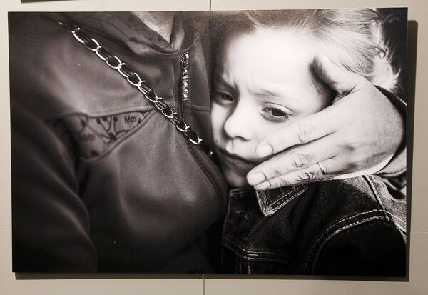 Выставка Дети Донбасса в Риге - Sputnik Латвия