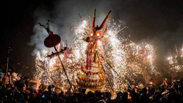 Фестиваль фонарей в Китае - Sputnik Латвия
