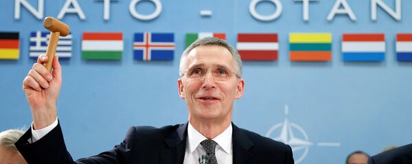 NATO ģenerālsekretārs Jenss Stoltenbergs NATO ģenerālsekretārs Jenss Stoltenbergs - Sputnik Latvija