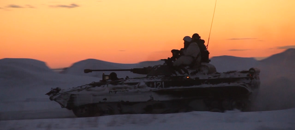 Ночные учения в ЦВО - Sputnik Латвия