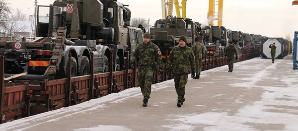 Чешская военная бронетехника прибывает в Литву, архивное фото - Sputnik Латвия