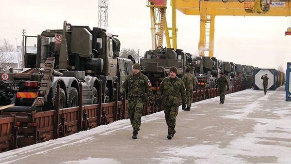 Чешская военная бронетехника прибывает в Литву, архивное фото - Sputnik Латвия