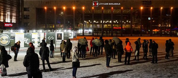 21 февраля в Риге после сообщения о бомбе на несколько часов закрывались Центральный железнодорожный вокзал и прилегающий к нему торговый центр Origo 21 февраля в Риге после сообщения о бомбе на несколько часов закрывались Центральный железнодорожный вокзал и прилегающий к нему торговый центр Origo - Sputnik Латвия