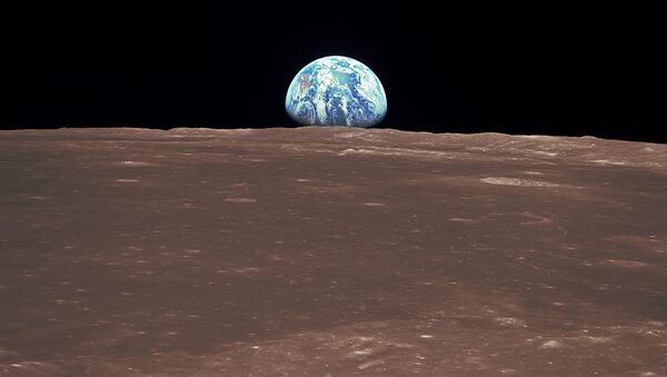 Восход Земли над лунным горизонтом - Sputnik Латвия