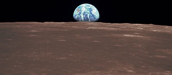 Восход Земли над лунным горизонтом - Sputnik Латвия