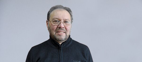 Журналист Сергей Перепелица - Sputnik Латвия