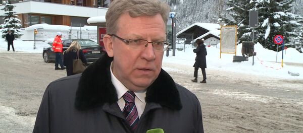 Мир получает большой бонус – Кудрин о снижении цены на нефть - Sputnik Латвия