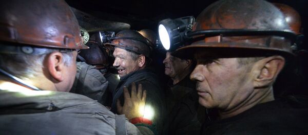 Шахта имени Ткачука в Харцызске на Донбассе - Sputnik Латвия