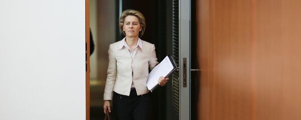 Глава Еврокомиссии Урсула фон дер Ляйен Глава Еврокомиссии Урсула фон дер Ляйен - Sputnik Latvija