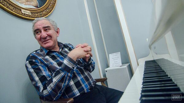 Музыкант Михаил Казиник - Sputnik Латвия