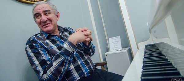 Музыкант Михаил Казиник - Sputnik Латвия