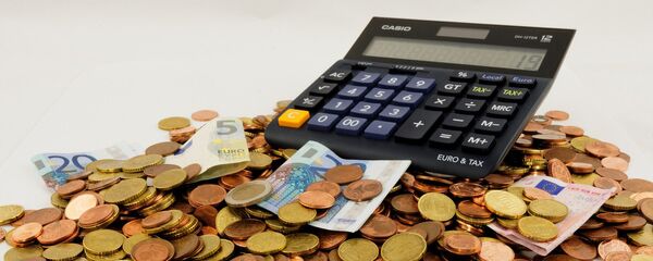 Finansiālie aprēķini. Foto no arhīva Finansiālie aprēķini. Foto no arhīva - Sputnik Latvija
