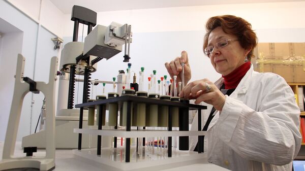 В лабораториях ИОС В лабораториях ИОС - Sputnik Латвия