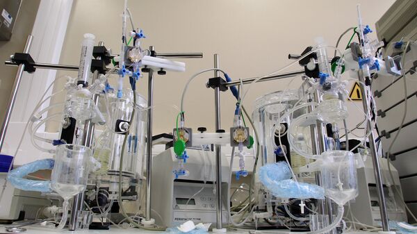 В лабораториях ИОС В лабораториях ИОС - Sputnik Латвия