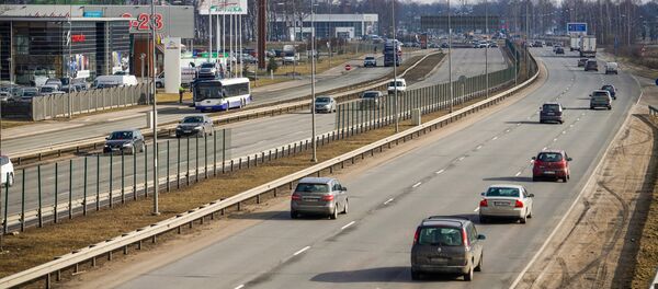 Юрмальское шоссе на участке Карла Ульманя гатве проходит по границе района Плескодале Юрмальское шоссе на участке Карла Ульманя гатве проходит по границе района Плескодале - Sputnik Latvija