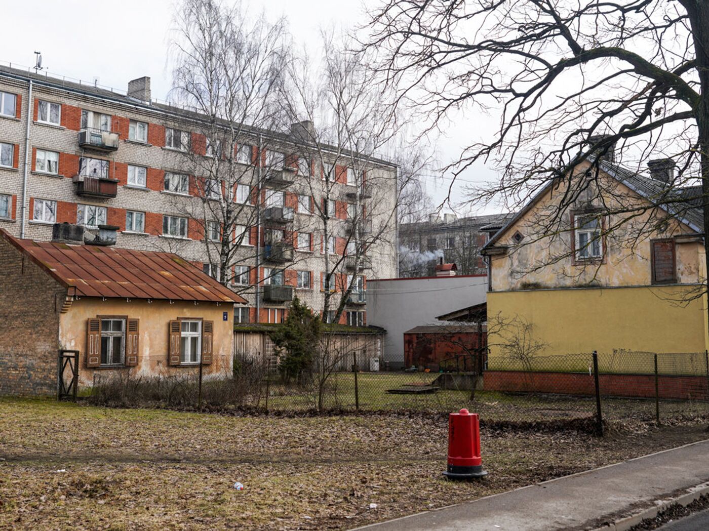 Тесное, старое и никому не нужное: что происходит с жильем в Латвии -  10.03.2022, Sputnik Латвия