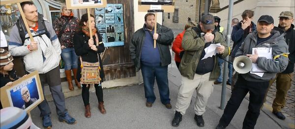 Prāgā atbalstīts policists no Zviedrijas, kurš kritizējis migrantus Prāgā atbalstīts policists no Zviedrijas, kurš kritizējis migrantus - Sputnik Latvija