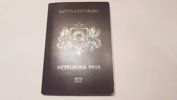 Nepilsoņa pase - Sputnik Latvija
