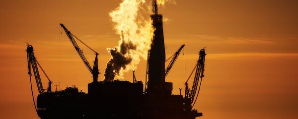 Нефтяная платформа Приразломная Нефтяная платформа Приразломная - Sputnik Latvija
