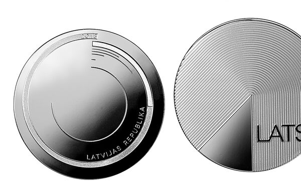 Дизайнерская монета 365 Банка Латвии - Sputnik Латвия