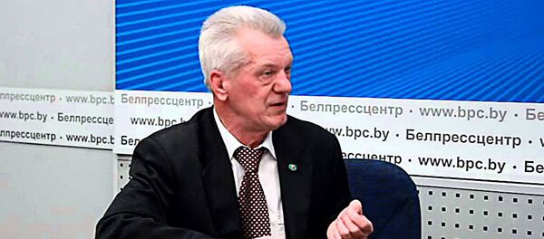 Эксперт, доктор философских наук, политолог Лев Криштапович - Sputnik Латвия