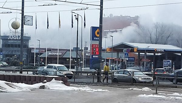 Пожар в торговом центре на Югле - Sputnik Латвия