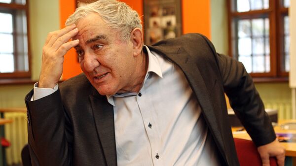 Музыкант и искусствовед Михаил Казиник - Sputnik Латвия