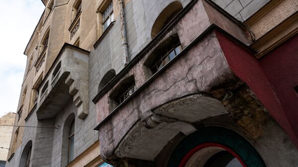 Элементы фасада дома на улице Александра Чака - Sputnik Латвия