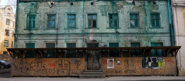 Аварийный дом на улице Миера - Sputnik Латвия