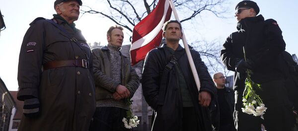 Сбор участников шествия легионеров Сбор участников шествия легионеров - Sputnik Latvija