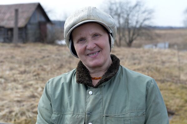 Жительница Шамрух Людмила Андреева хоть и живет от Латвии всего в 9 километрах, была там больше 20 лет назад Жительница Шамрух Людмила Андреева хоть и живет от Латвии всего в 9 километрах, была там больше 20 лет назад - Sputnik Латвия