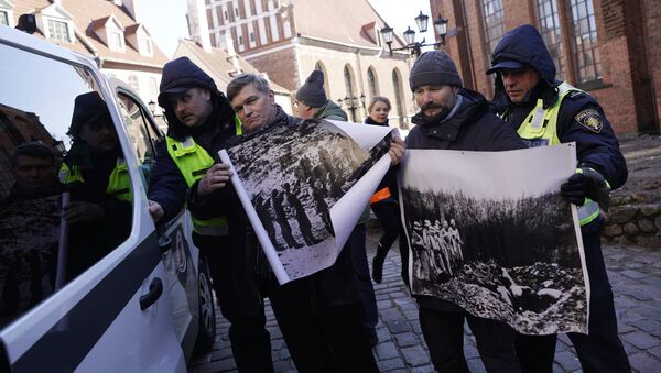 Latvijas antifašistus vajā pēc 16. marta piketa - Sputnik Latvija