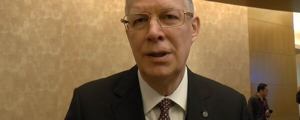 Экс-президент Латвии призвал бороться со временем монстров  - Sputnik Latvija