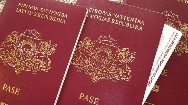 Латвийский паспорт - Sputnik Латвия
