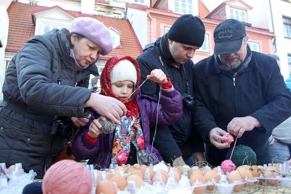 Подготовка яиц к покраске - Sputnik Латвия
