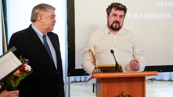 Специальным призом был награждён журналист портала Sputnik Латвия Владимир Дорофеев за актуализацию темы русских художников в Национальном художественном музее - Sputnik Латвия