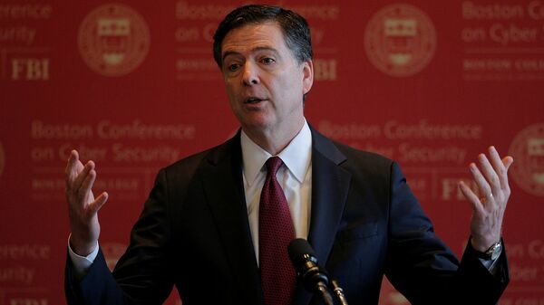Глава ФБР Джеймс Брайан Коми  - Sputnik Латвия