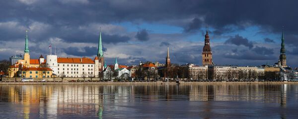 Вид на Старую Ригу со стороны Пардаугавы Вид на Старую Ригу со стороны Пардаугавы - Sputnik Латвия