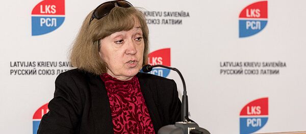 Председатель правления Русского общества в Латвии Татьяна Фаворская Председатель правления Русского общества в Латвии Татьяна Фаворская - Sputnik Latvija