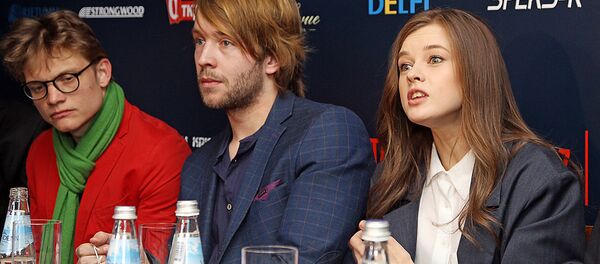 Евгений Ткачук и Катерина Шпица на презентации фильма То, что никто не видит Евгений Ткачук и Катерина Шпица на презентации фильма То, что никто не видит - Sputnik Латвия