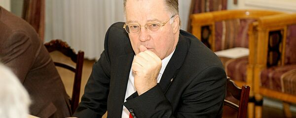 Экс президент Латвии Гунтис Улманис - Sputnik Латвия