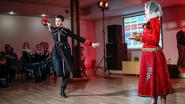 В Риге отметили весенний новогодний праздник равноденствия Навруз - Sputnik Латвия