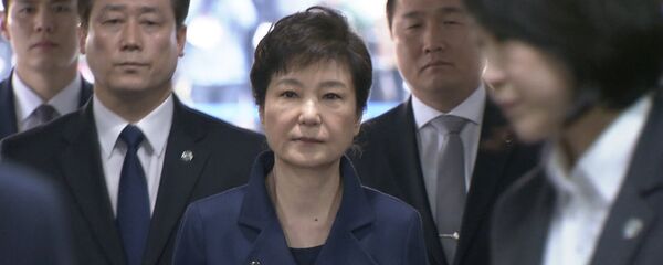 Экс-президент Южной Кореи арестована в Сеуле Экс-президент Южной Кореи арестована в Сеуле - Sputnik Латвия