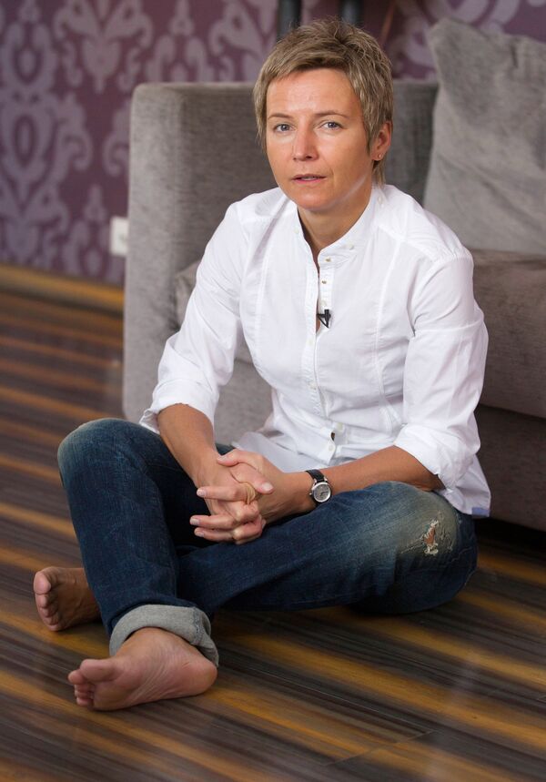 Светлана Сурганова во время интервью в своем доме в подмосковном Красногорске - Sputnik Латвия