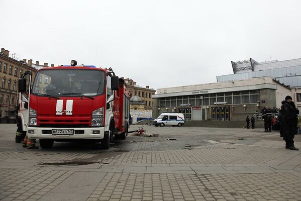 Взрывы в метро в Санкт-Петербурге - Sputnik Латвия