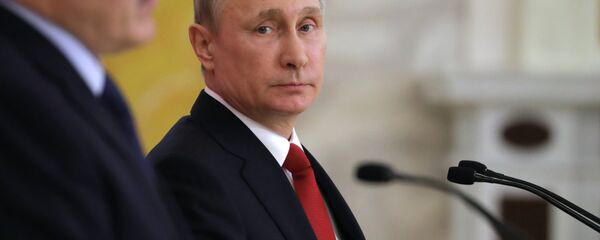 Президент РФ Владимир Путин и президент Белоруссии Александр Лукашенко Президент РФ Владимир Путин и президент Белоруссии Александр Лукашенко - Sputnik Latvija