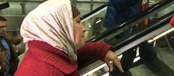 Родители Джалилова прибыли в Петербург Родители Джалилова прибыли в Петербург - Sputnik Latvija