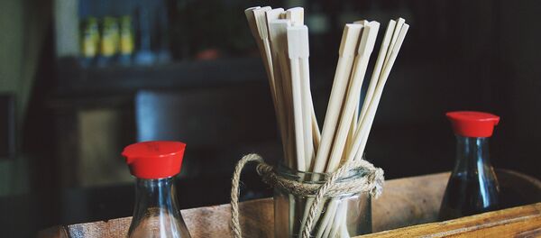 Палочки для еды Палочки для еды - Sputnik Латвия