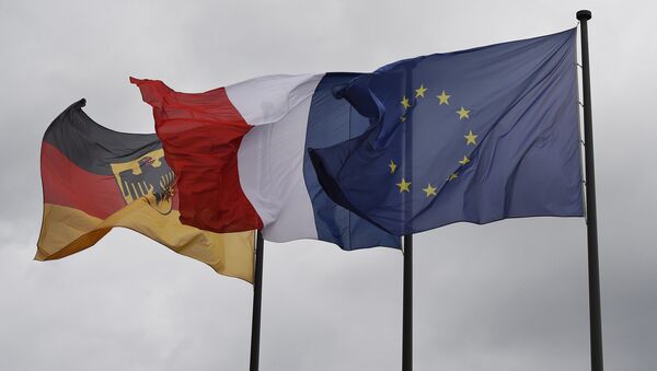 Флаги Германии, Франции и ЕС - Sputnik Latvija